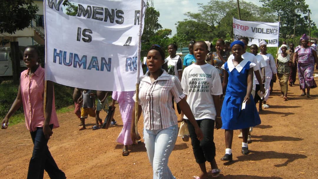 Kindernetzwerk Sierra Leone e.V.-actionPhoto_Demo beim Menschenrechtstag - 2006.jpg (1)