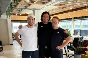 Drie mensen van De Nieuwe Gevers samen