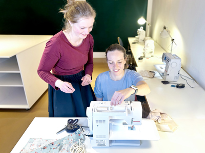 2 PR-Nachrichten über Förderzusagen für dress2bless